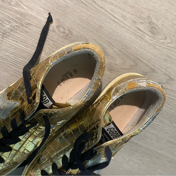 Golden Goose shiny gold sneakers - Picture 8 of 10